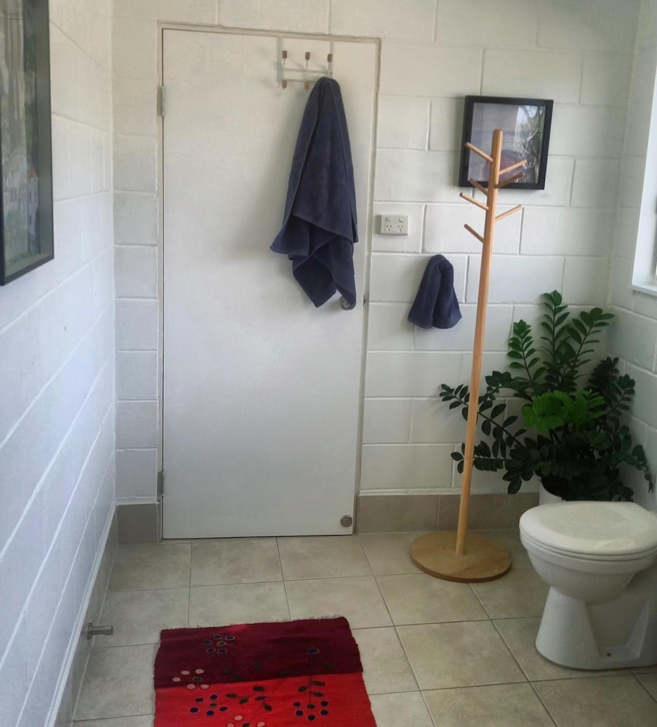 J & Ella'S Holiday House - 1 Bedroom, 1 Bathroom Home Cooktown Bagian luar foto