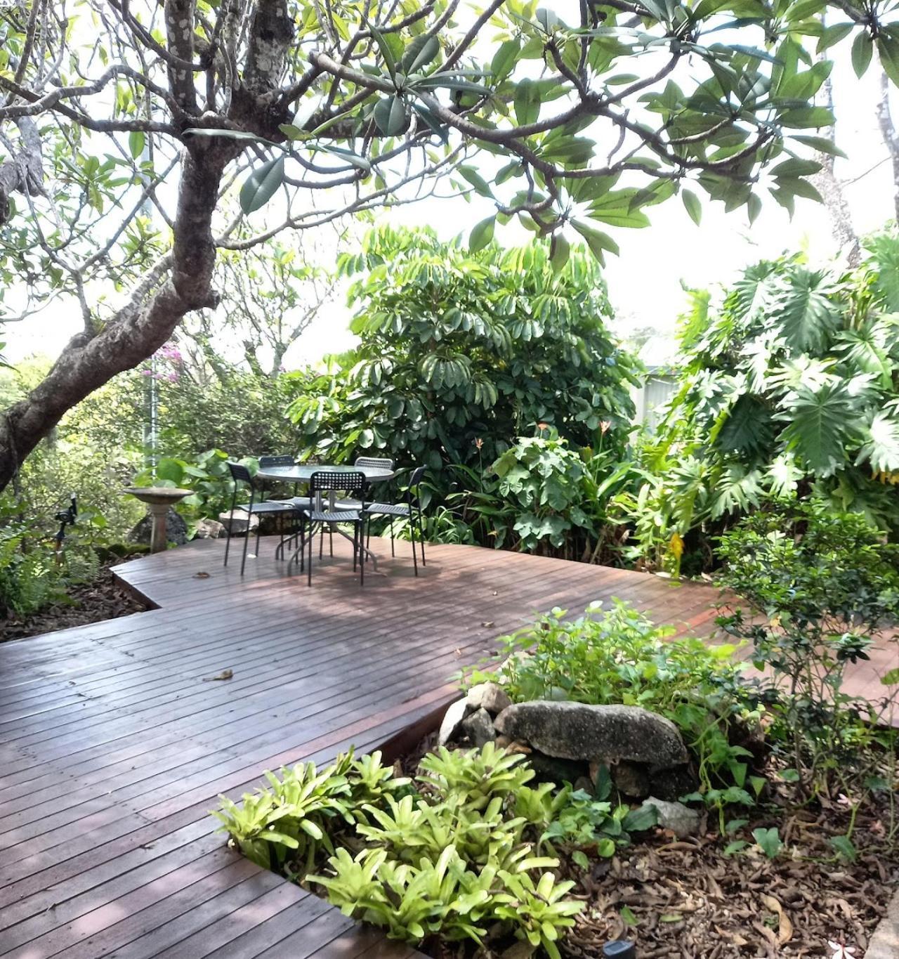 J & Ella'S Holiday House - 1 Bedroom, 1 Bathroom Home Cooktown Bagian luar foto