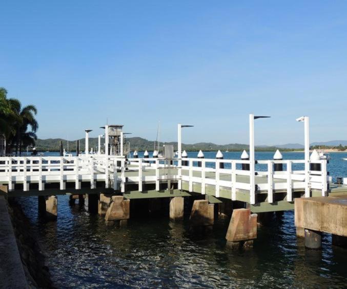 J & Ella'S Holiday House - 1 Bedroom, 1 Bathroom Home Cooktown Bagian luar foto